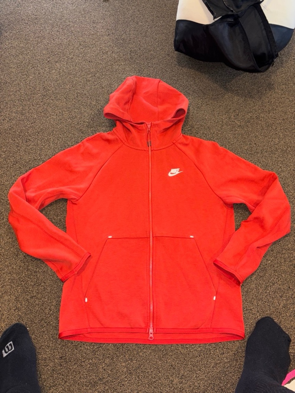 Old season Nike tech Men's S Bright Red Full-Zip Performance Hoodie Jacket
